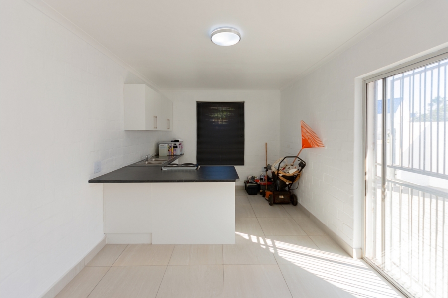 4 Bedroom Property for Sale in Mykonos Western Cape